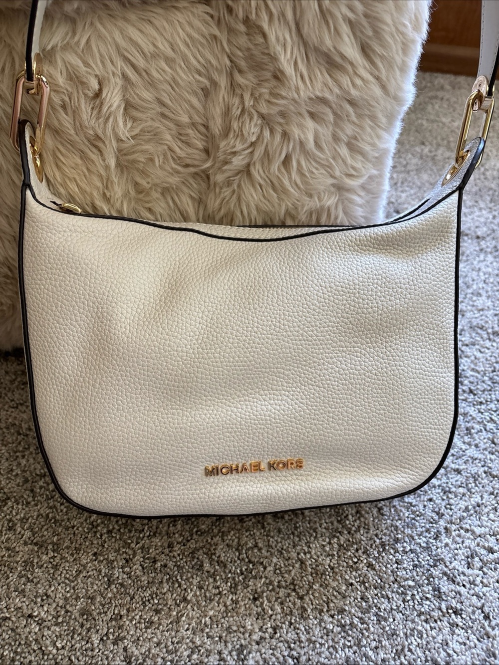 Michael Kors Cream Pebbled Leather Crossbody/Shoulder Hobo NWOT